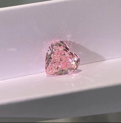 Nhân tạo trong phòng thí nghiệm phát triển màu hồng CVD Kim cương hình trái tim 1.8ct-2.5ct VS-VVS