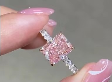 2.26ct Nhẫn đính hôn kim cương màu hồng 18K vàng trắng