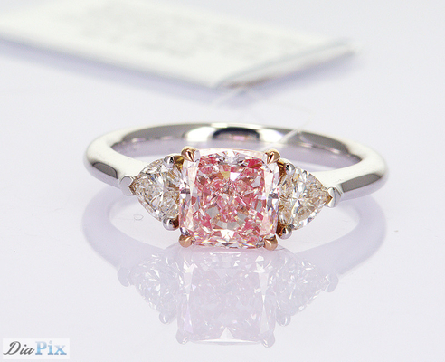 1.76CT Kim loại Cherry Pink CVD Diamond Rings Cushion Cut Set In 18k White Gold