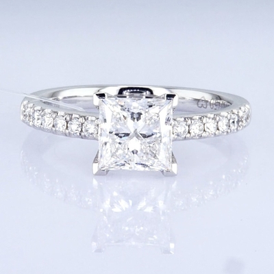 18k 1.5ct+ Princess Design Ring Daily Style Princess Shape White Synthetic Diamond Ring Nhẫn bằng kim cương