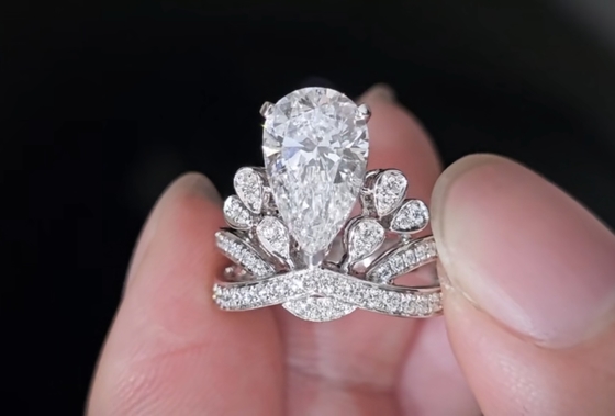 CH Phòng thí nghiệm tùy biến Nhẫn kim cương trưởng thành Cúp ngọc trai Nhẫn kim cương 18K Nhẫn đính hôn